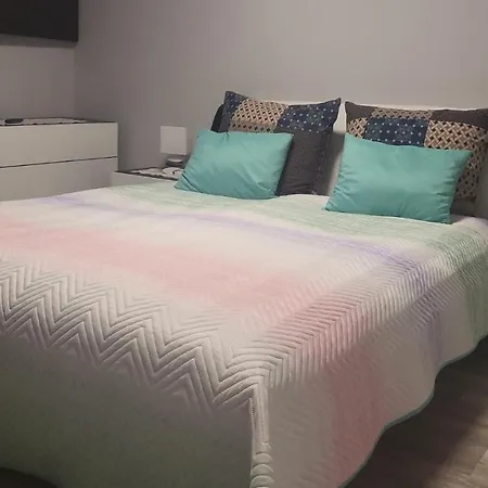 Boarding House 3*