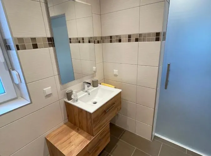 Boarding House تْسفايبرُكن